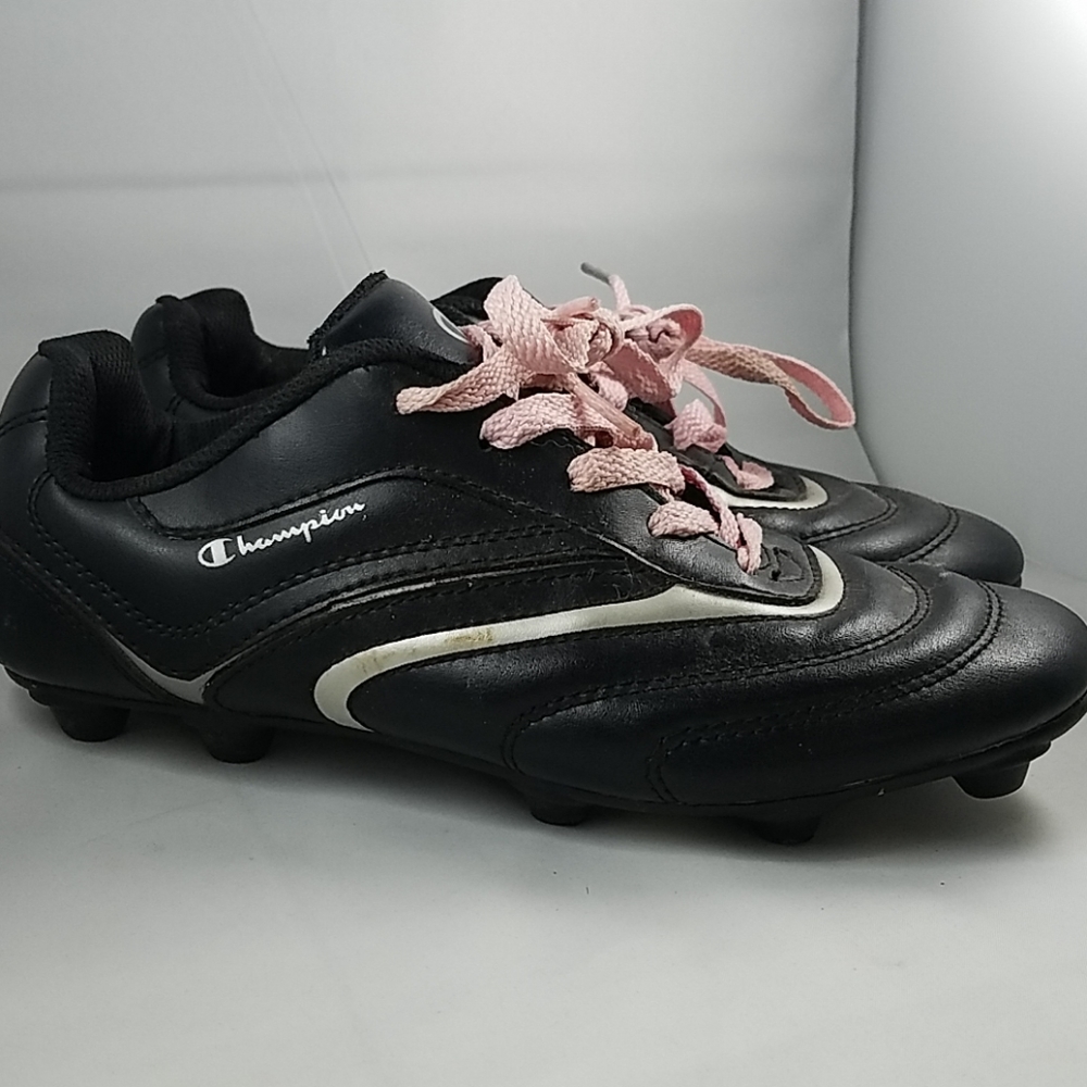 Softball cleats - Picture 2 of 4